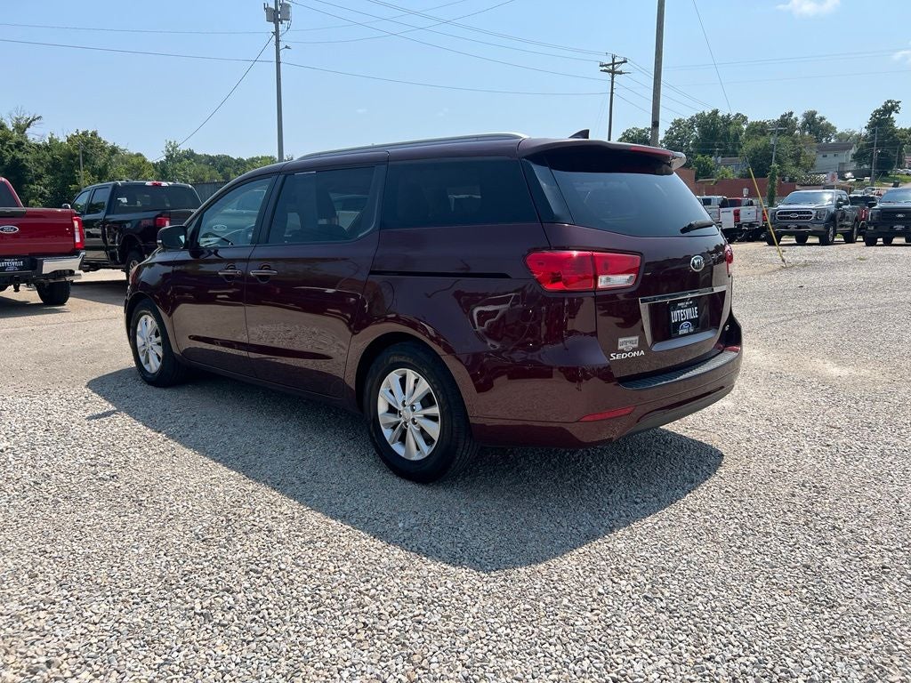 2015 Kia Sedona LX